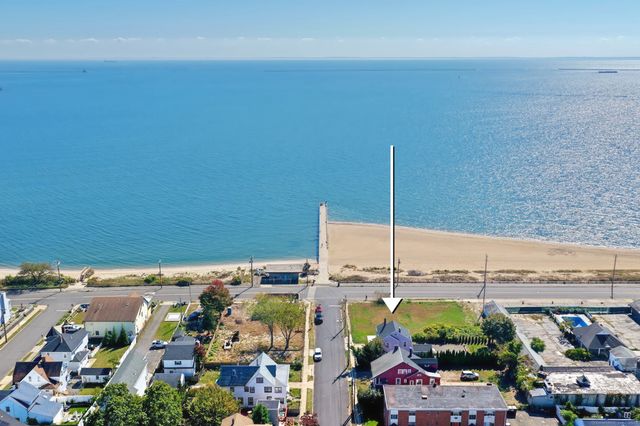 12 East Avenue, West Haven, CT 06516