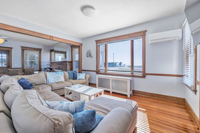 12 East Avenue, West Haven, CT 06516