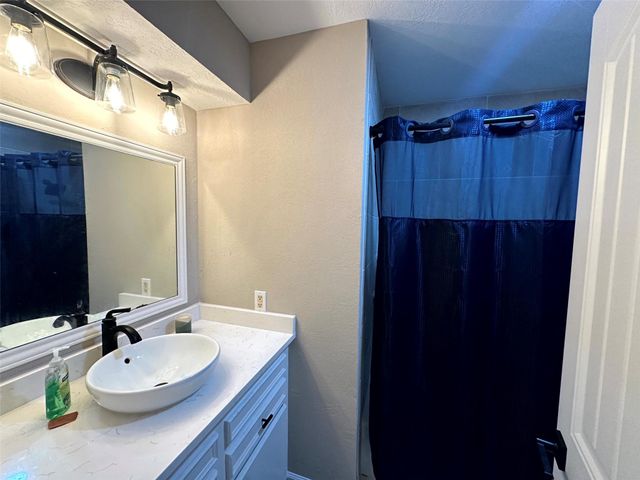 12289 Thompson Road, Willis, TX 77318