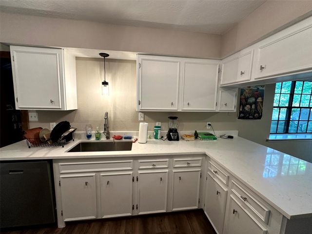 12289 Thompson Road, Willis, TX 77318