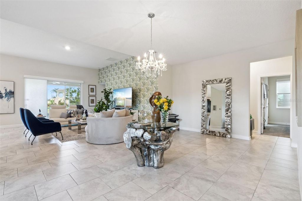 Image 13 of property listing at 8999 CROQUET COURT, Davenport, FL 33896