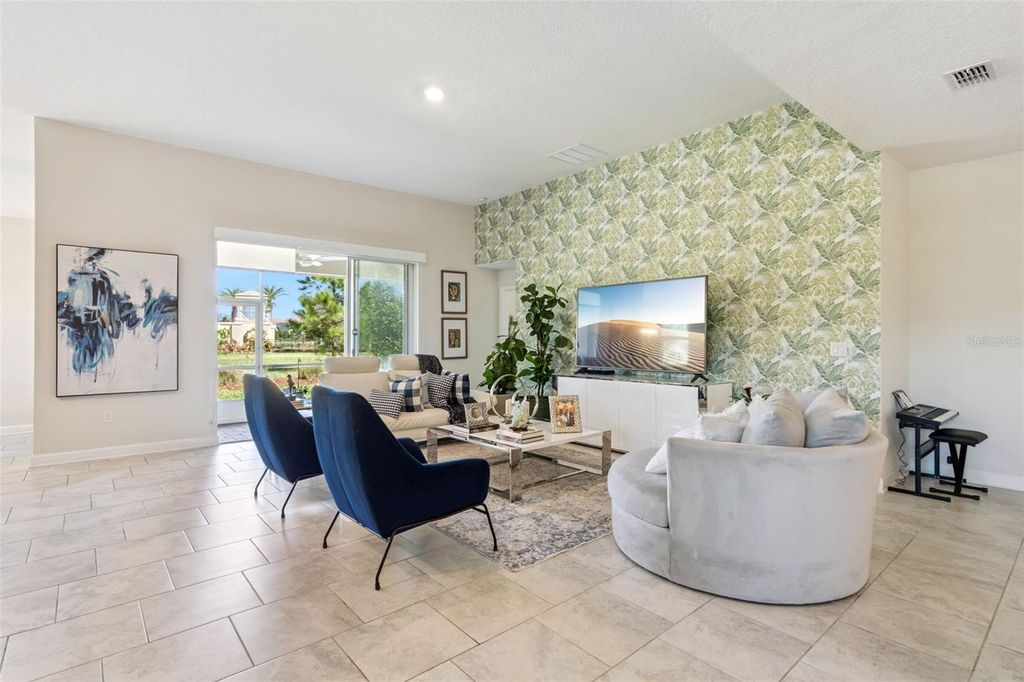 Image 14 of property listing at 8999 CROQUET COURT, Davenport, FL 33896