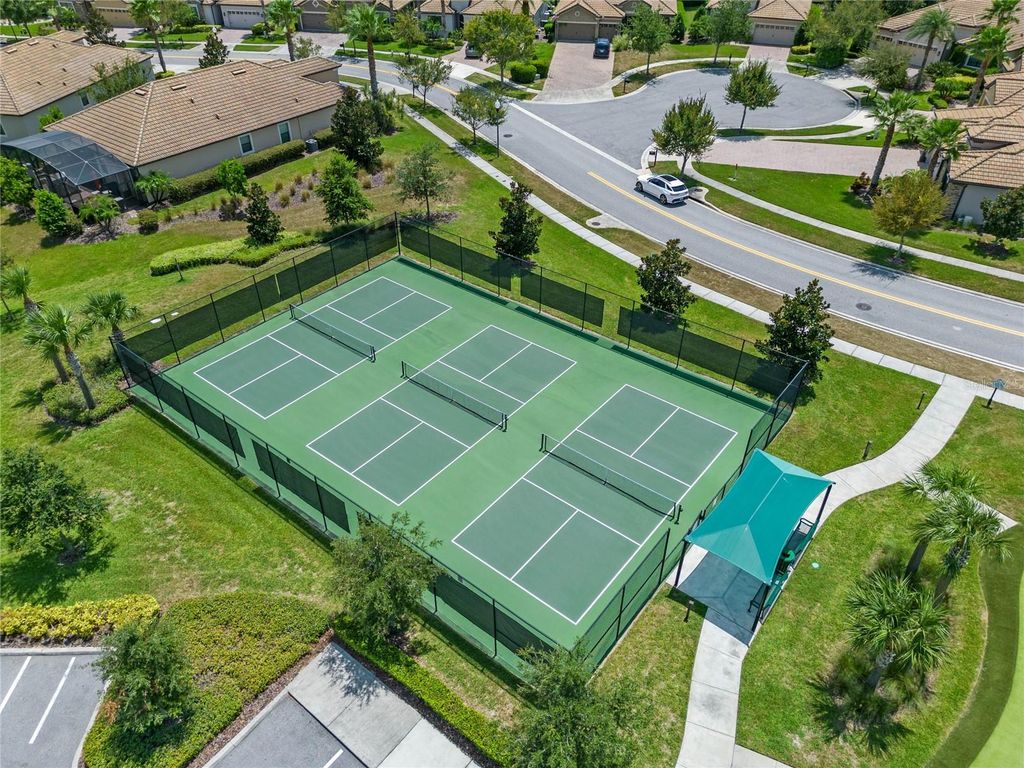 Image 60 of property listing at 8999 CROQUET COURT, Davenport, FL 33896