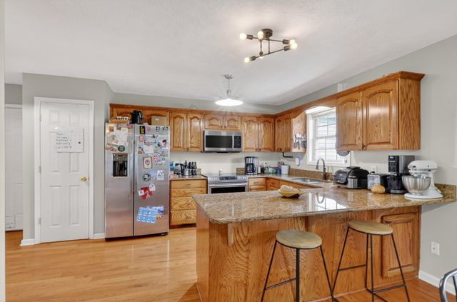 766 Rock Springs Rd, Castalian Springs, TN 37031