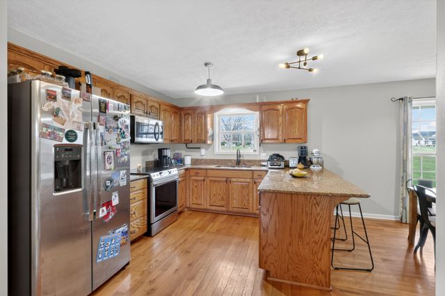 766 Rock Springs Rd, Castalian Springs, TN 37031