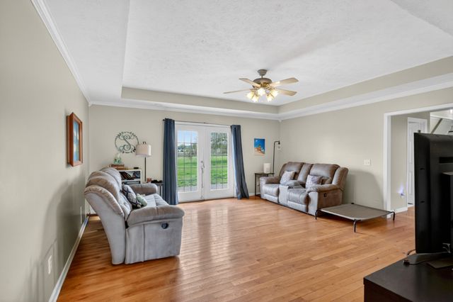 766 Rock Springs Rd, Castalian Springs, TN 37031