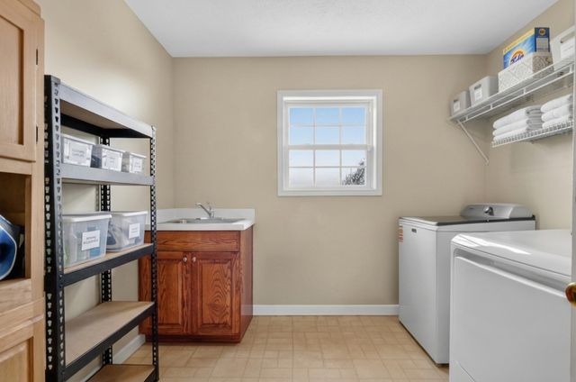 766 Rock Springs Rd, Castalian Springs, TN 37031