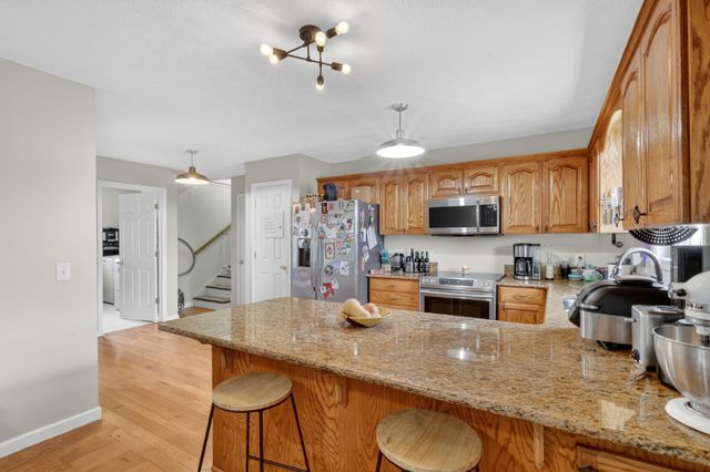 766 Rock Springs Rd, Castalian Springs, TN 37031