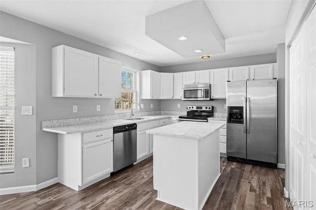 2705 Cabin Creek Court, Edwardsville, IL 62025