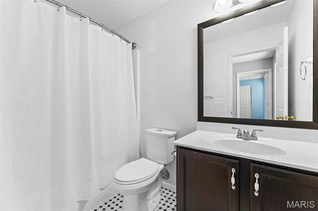 2705 Cabin Creek Court, Edwardsville, IL 62025