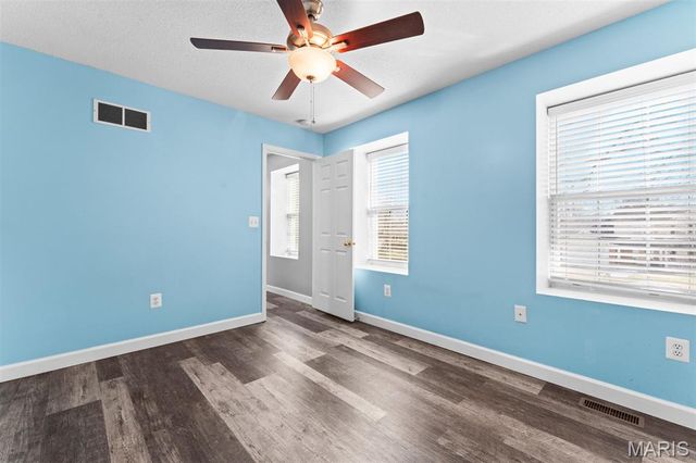 2705 Cabin Creek Court, Edwardsville, IL 62025