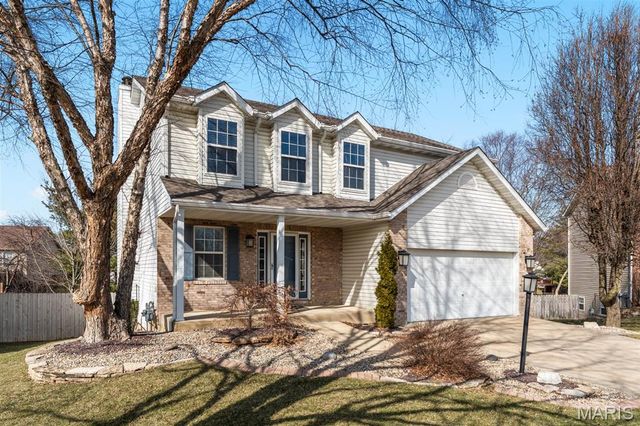 2705 Cabin Creek Court, Edwardsville, IL 62025