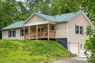 1036 Williamsburg Drive, Lenoir, NC 28645