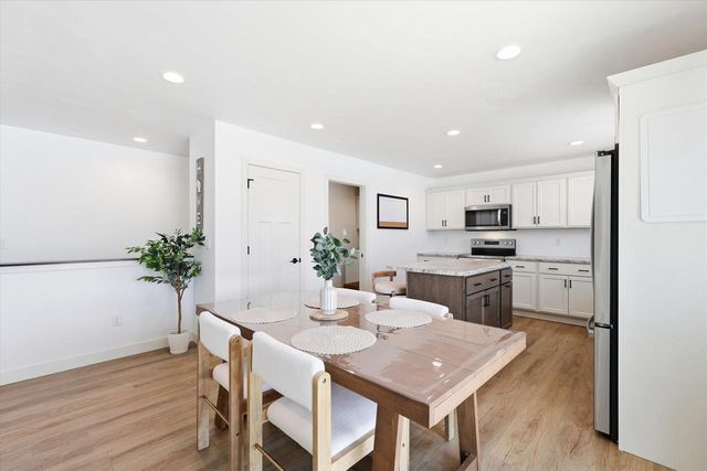 3501 SNOW GOOSE WAY, Kaukauna, WI 54130