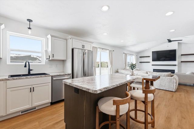 3501 SNOW GOOSE WAY, Kaukauna, WI 54130