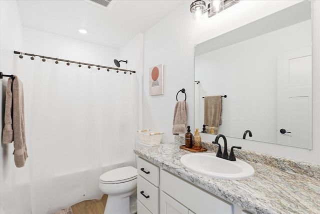 3501 SNOW GOOSE WAY, Kaukauna, WI 54130