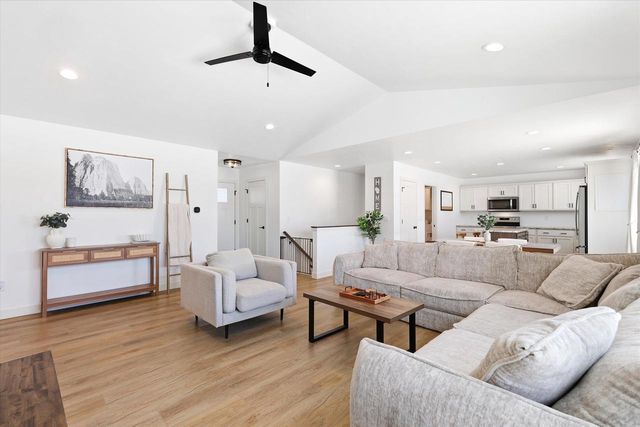 3501 SNOW GOOSE WAY, Kaukauna, WI 54130