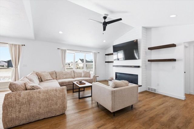 3501 SNOW GOOSE WAY, Kaukauna, WI 54130