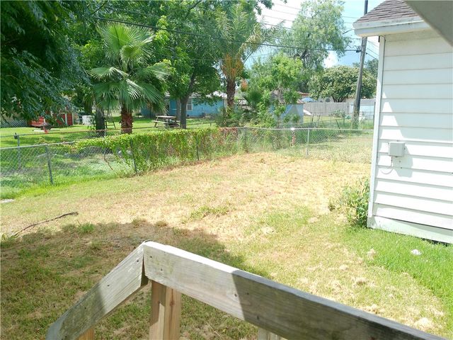 4526 Franklin Dr, Corpus Christi, TX 78415