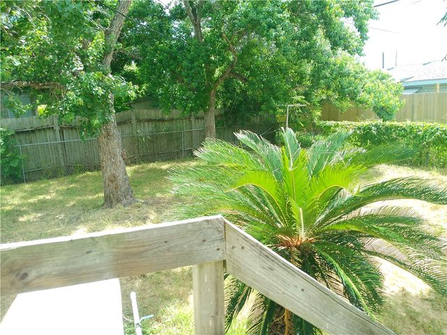 4526 Franklin Dr, Corpus Christi, TX 78415