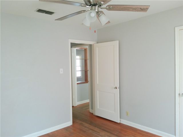 4526 Franklin Dr, Corpus Christi, TX 78415