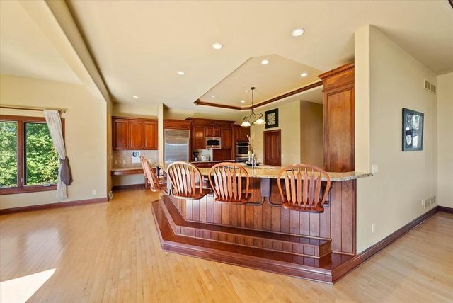 3790 Sherman ROAD, Slinger, WI 53086
