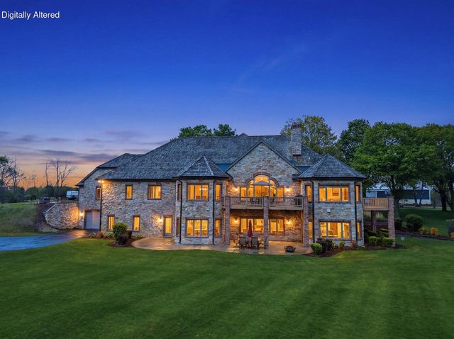 3790 Sherman ROAD, Slinger, WI 53086