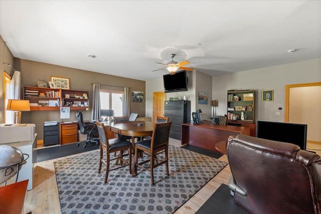 3790 Sherman ROAD, Slinger, WI 53086