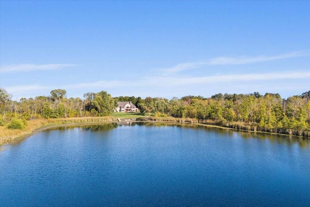 3790 Sherman ROAD, Slinger, WI 53086