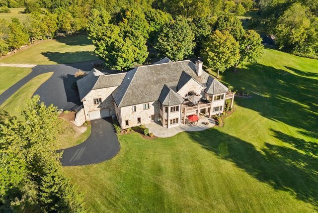 3790 Sherman ROAD, Slinger, WI 53086