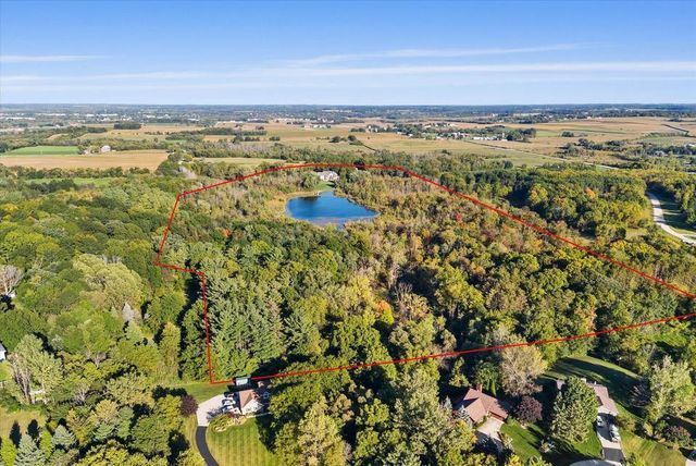 3790 Sherman ROAD, Slinger, WI 53086