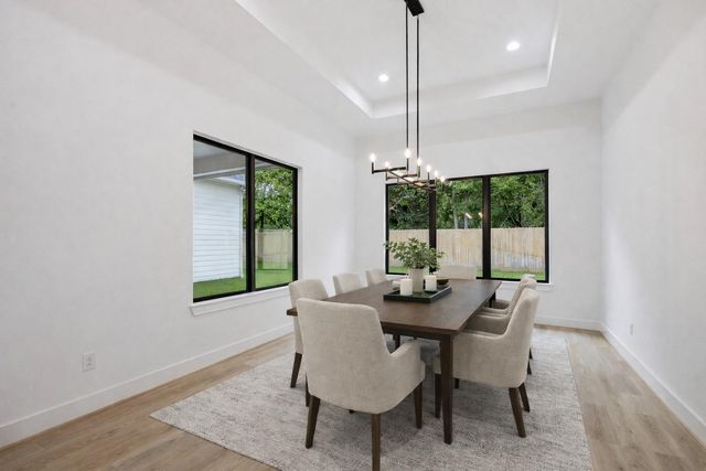 1201 Confederate Road, Houston, TX 77055