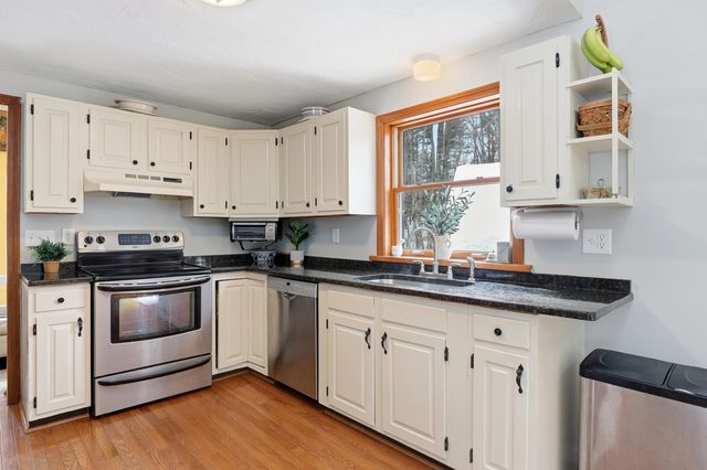 26 Harmony Road, Northwood, NH 03261