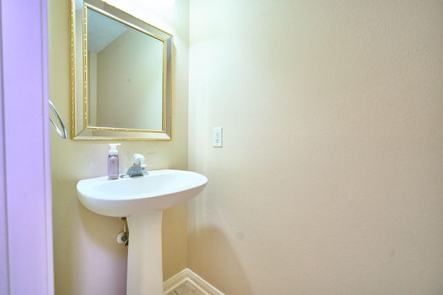 9111 Winkbow Drive, Houston, TX 77040