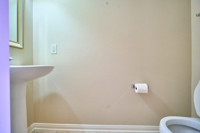 9111 Winkbow Drive, Houston, TX 77040