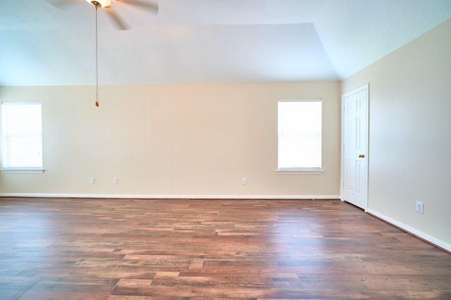 9111 Winkbow Drive, Houston, TX 77040