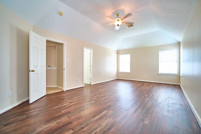 9111 Winkbow Drive, Houston, TX 77040