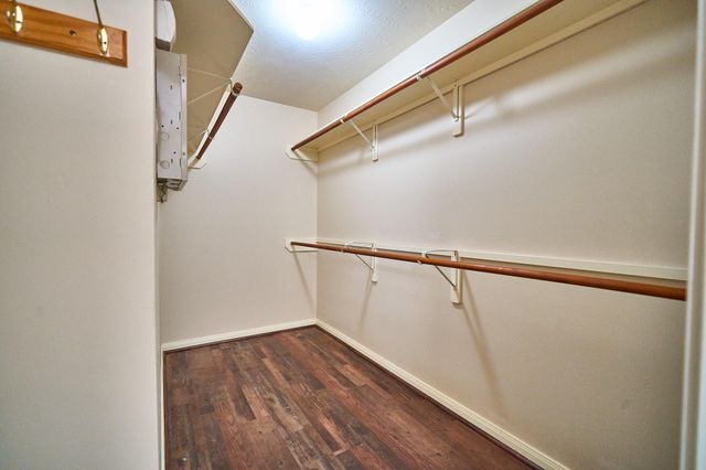 9111 Winkbow Drive, Houston, TX 77040