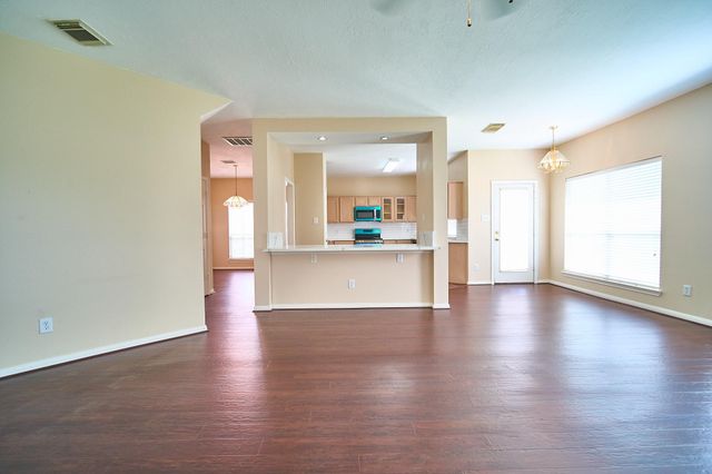 9111 Winkbow Drive, Houston, TX 77040