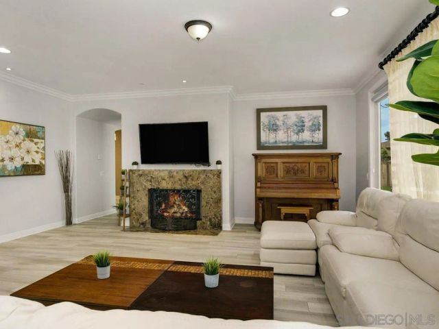 1352 N Paradise Ridge, Chula Vista, CA 91915