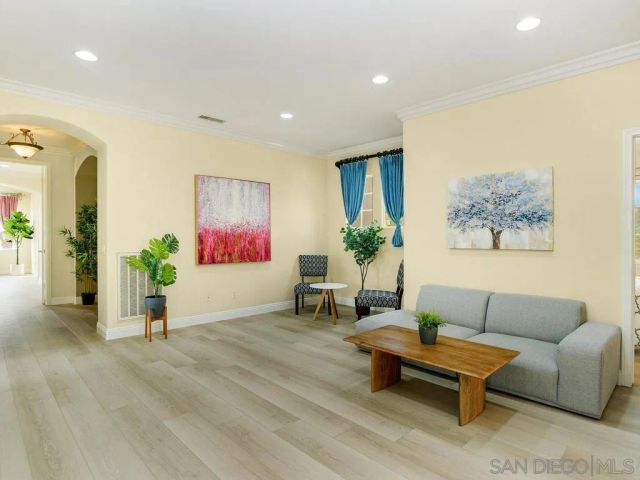 1352 N Paradise Ridge, Chula Vista, CA 91915