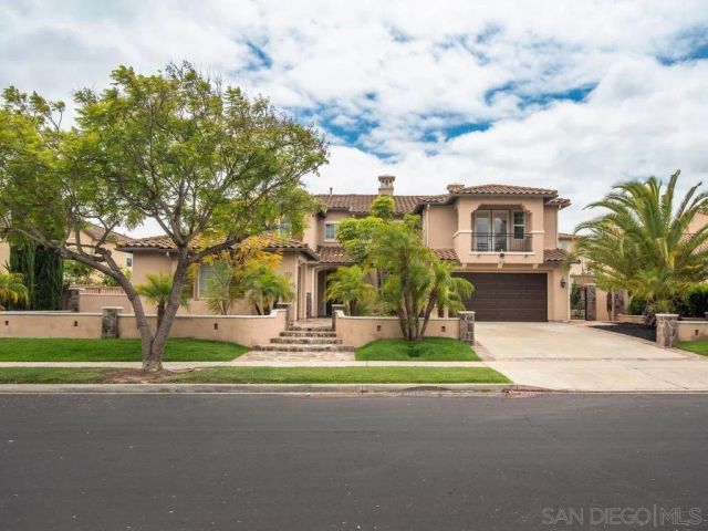 1352 N Paradise Ridge, Chula Vista, CA 91915