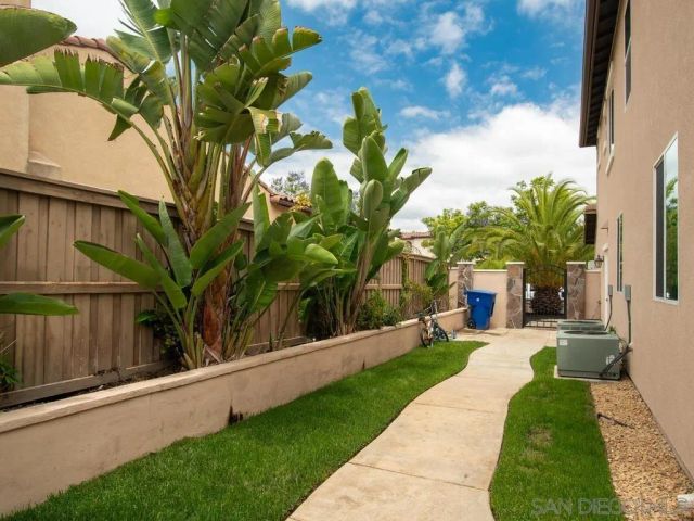 1352 N Paradise Ridge, Chula Vista, CA 91915