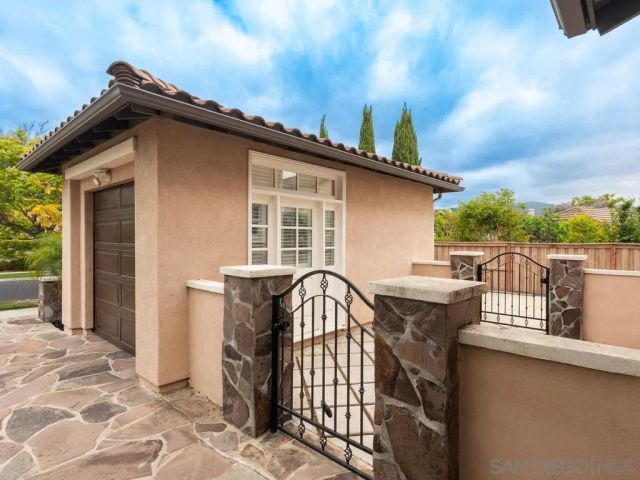 1352 N Paradise Ridge, Chula Vista, CA 91915