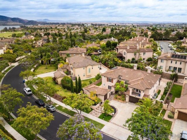 1352 N Paradise Ridge, Chula Vista, CA 91915