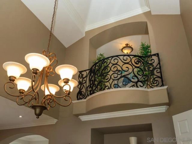 1352 N Paradise Ridge, Chula Vista, CA 91915