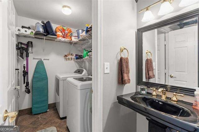 5763 E Emerald Oaks Lane, Acworth, GA 30102