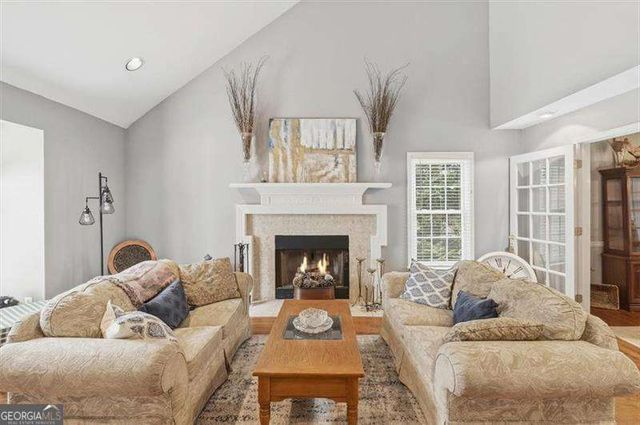 5763 E Emerald Oaks Lane, Acworth, GA 30102