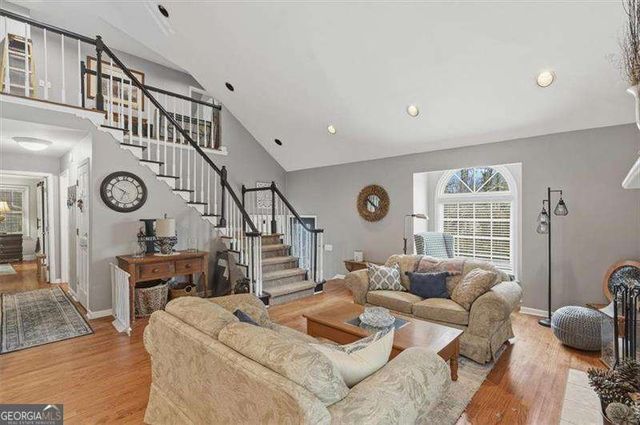 5763 E Emerald Oaks Lane, Acworth, GA 30102