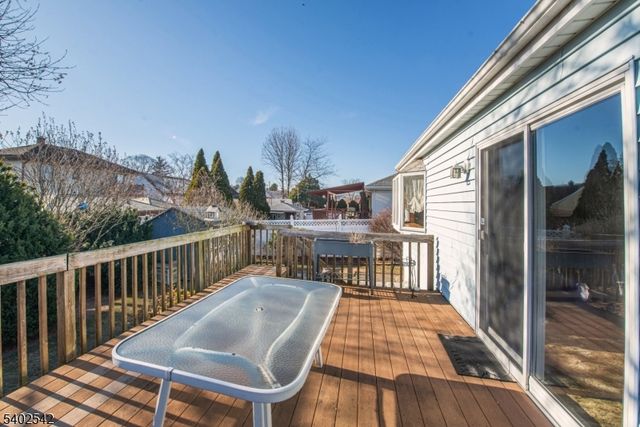 48 Center Ct, Garfield City, NJ 07026